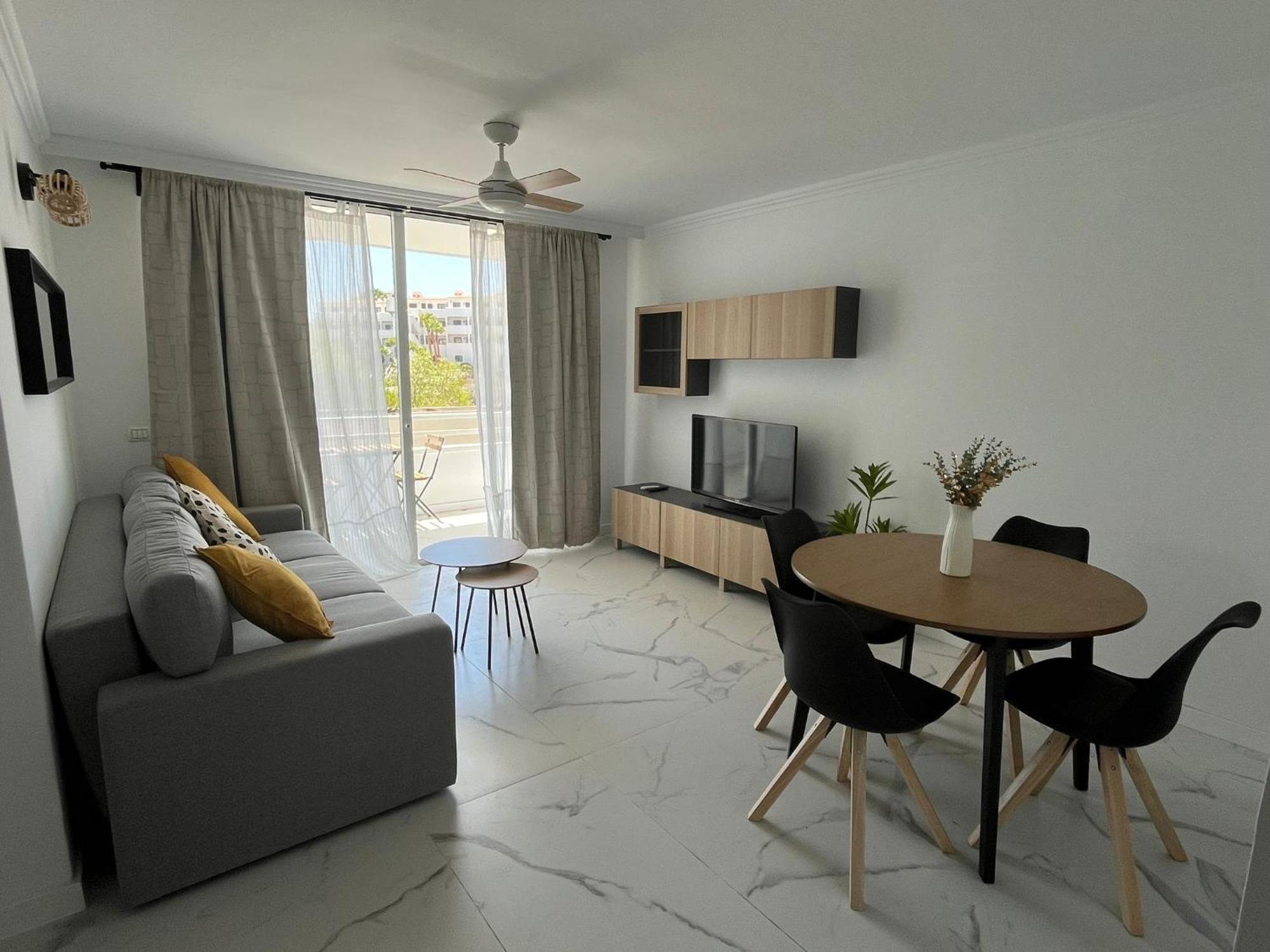 Апартаменти Beautiful And Modern Loft Сан-Мігель-де-Абона Екстер'єр фото